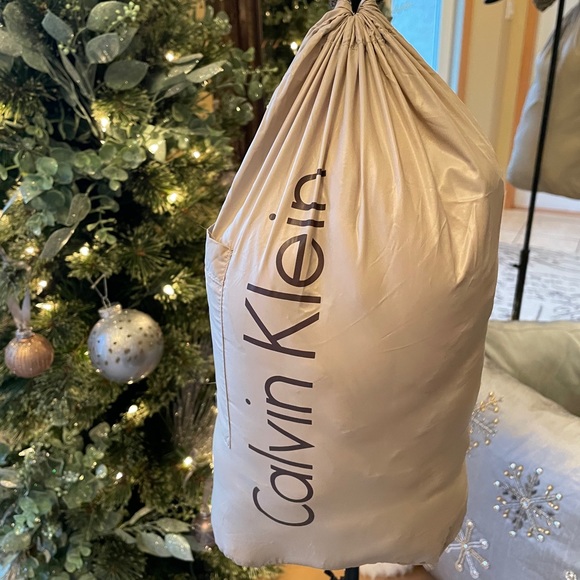 Calvin Klein down jacket - Picture 4 of 5